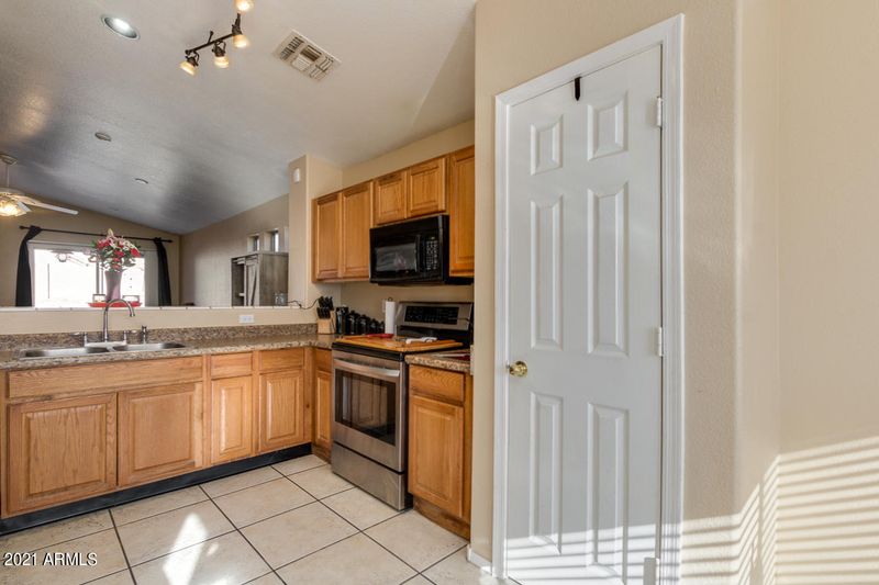 1895 S Silver Dr, Apache Junction, AZ 85120