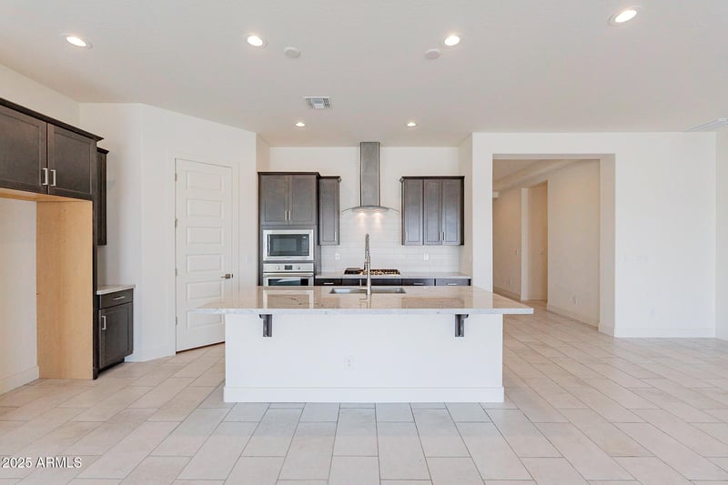 18950 Ocotillo Rd, Waddell, AZ 85355