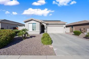 1896 Half Moon Cir, San Tan Valley, AZ 85144