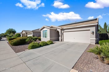 1896 Half Moon Cir, San Tan Valley, AZ 85144