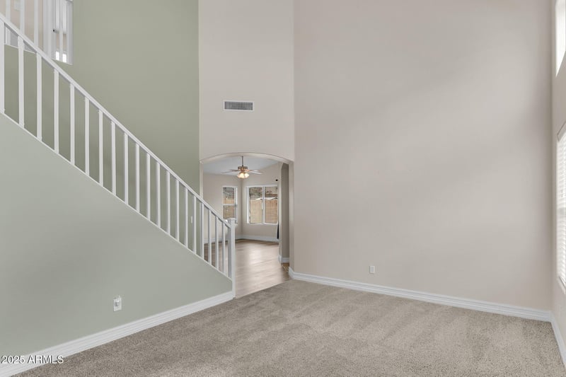 1897 Appaloosa Way, San Tan Valley, AZ 85144