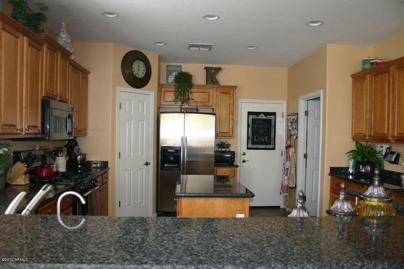1897 S Pheasant Dr, Gilbert, AZ 85295