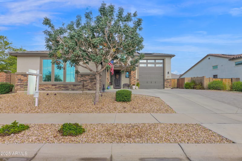 18998 Becker Ln, Surprise, AZ 85388