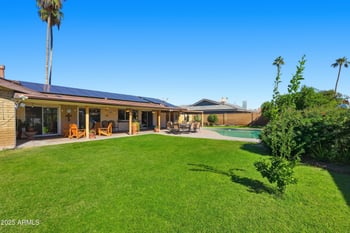 19 Canterbury Ct, Phoenix, AZ 85022