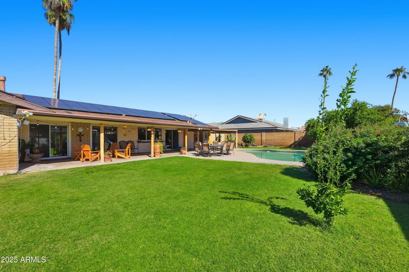 19 Canterbury Ct, Phoenix, AZ 85022