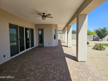 19 Desert Hills Dr, Phoenix, AZ 85086
