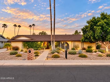 19 E Canterbury Ct, Phoenix, AZ 85022