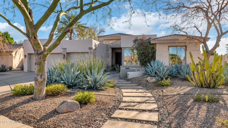 190 E Louis Way, Tempe, AZ 85284