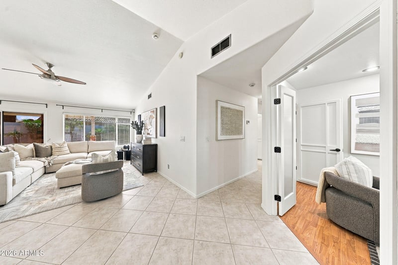 190 S Longmore St, Chandler, AZ 85224