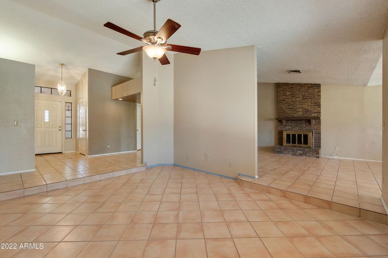 19001 N 69th Ave, Glendale, AZ 85308
