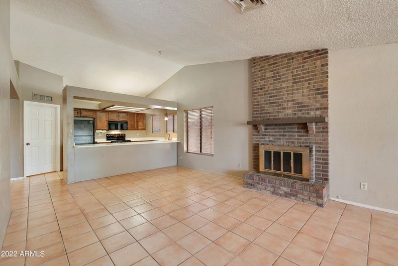 19001 N 69th Ave, Glendale, AZ 85308