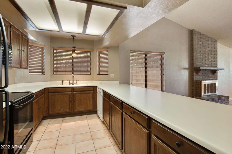 19001 N 69th Ave, Glendale, AZ 85308