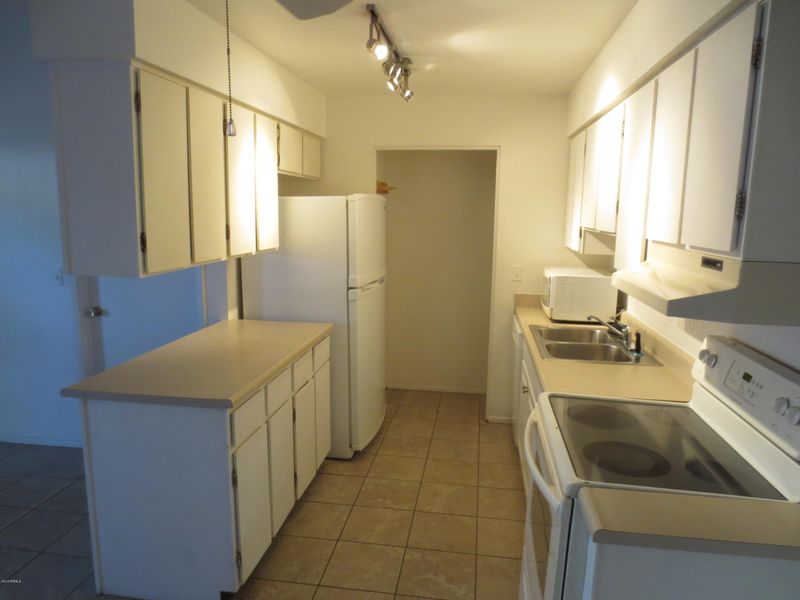 1901 E Orange Dr, Phoenix, AZ 85016