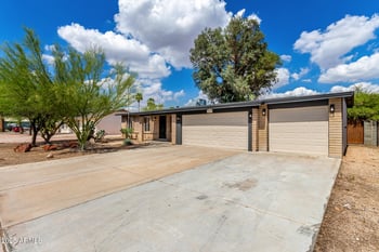 19013 18th Ave, Phoenix, AZ 85027
