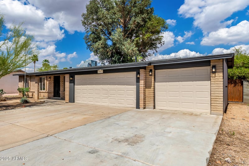 19013 18th Ave, Phoenix, AZ 85027