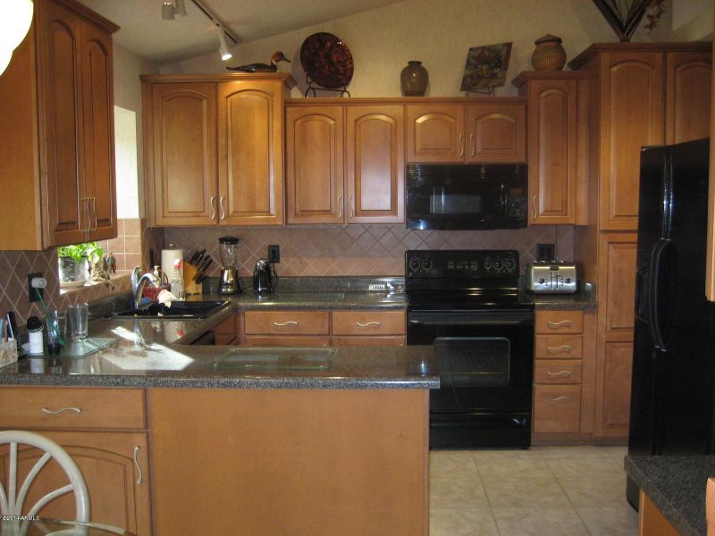 19013 N 74th Dr, Glendale, AZ 85308