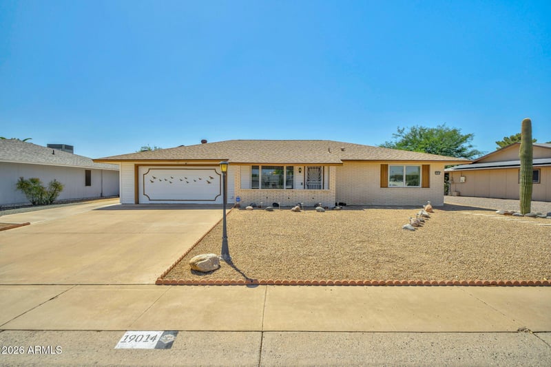 19014 N 99th Dr, Sun City, AZ 85373