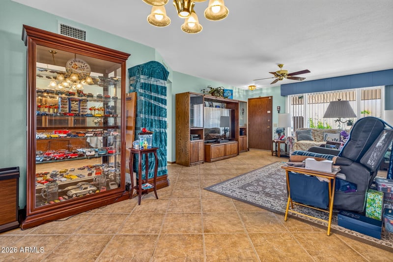 19014 N 99th Dr, Sun City, AZ 85373