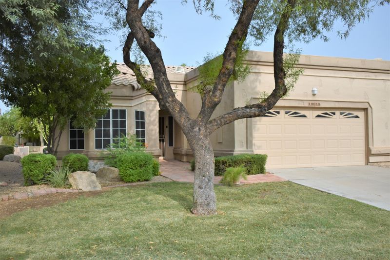19015 N 83rd Ln, Peoria, AZ 85382