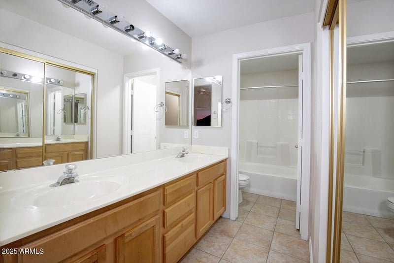 19016 52nd Ln, Glendale, AZ 85308