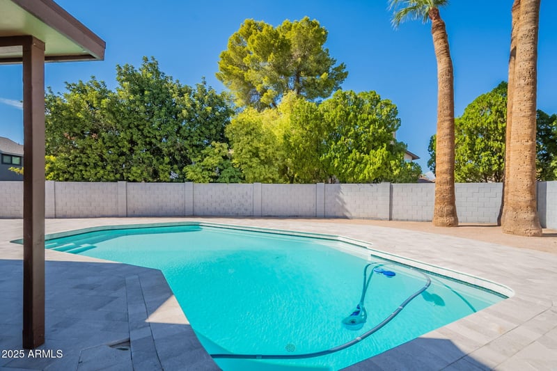 1902 Brooks Cir, Mesa, AZ 85202