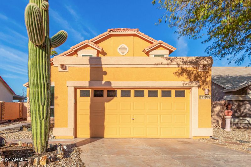 1902 E Behrend Dr, Phoenix, AZ 85024