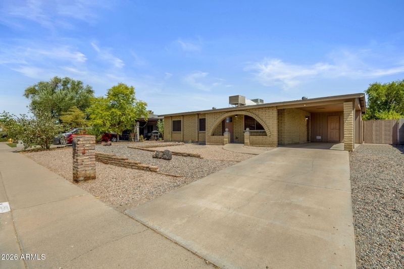 1902 E Emerald Ave, Mesa, AZ 85204
