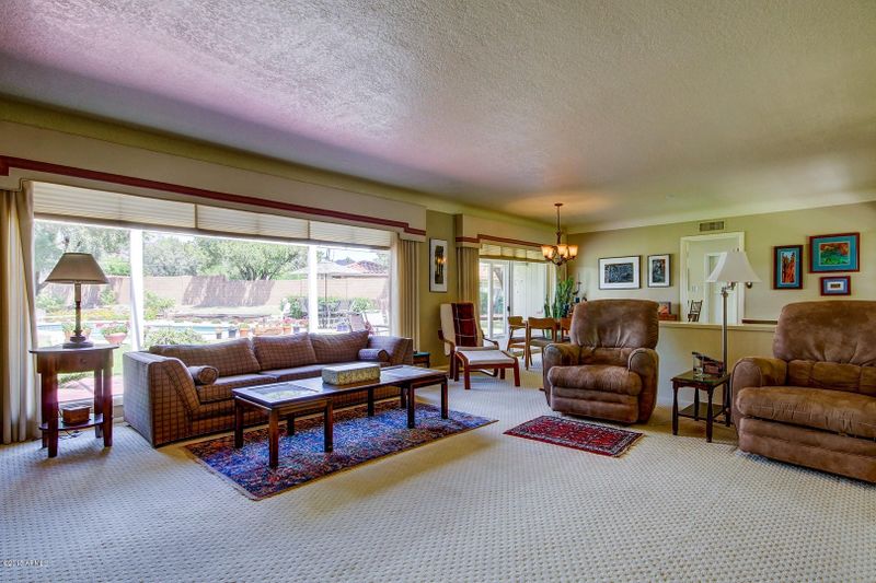 1902 E Rose Ln, Phoenix, AZ 85016