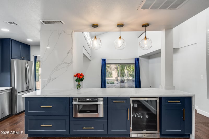 1902 Linger Ln, Phoenix, AZ 85020