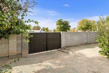 1902 Redfield Rd, Tempe, AZ 85283