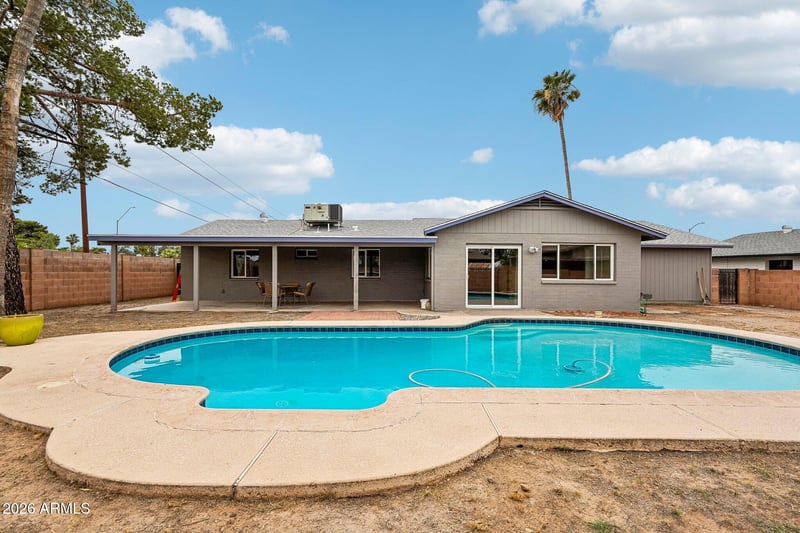1902 W Topeka Dr, Phoenix, AZ 85027