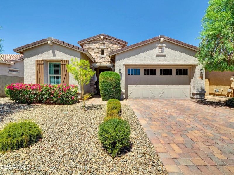 19024 Solano Dr, Litchfield Park, AZ 85340