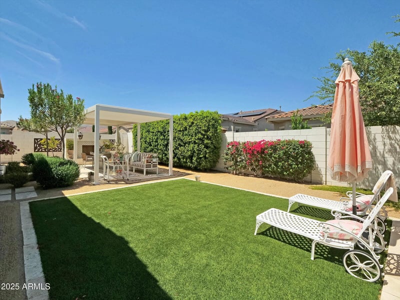 19024 Solano Dr, Litchfield Park, AZ 85340