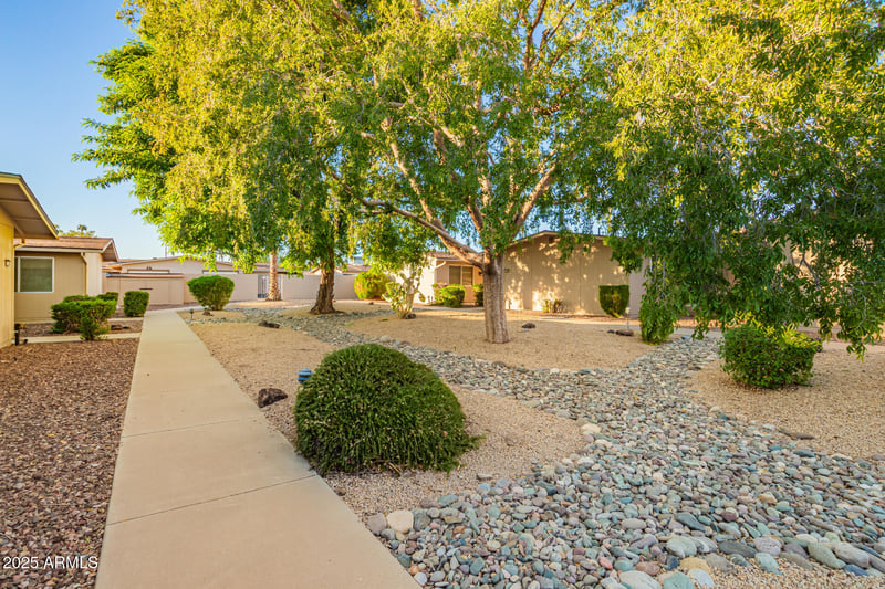 19028 134th Dr, Sun City West, AZ 85375