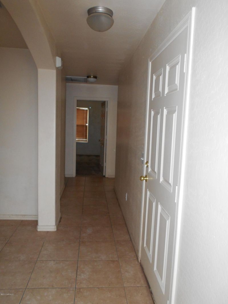 1903 E Raymond St, Phoenix, AZ 85040