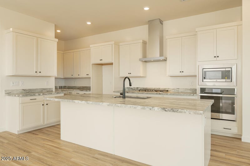 1903 Empeltre Rd, San Tan Valley, AZ 85140