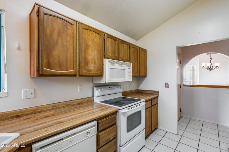 19030 4th St, Phoenix, AZ 85024