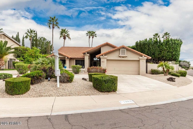 19033 N 73rd Dr, Glendale, AZ 85308