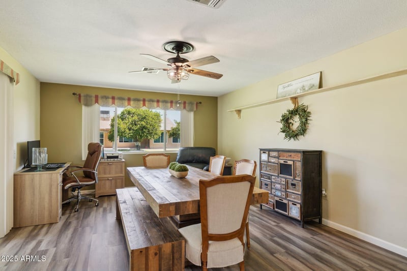 19033 Signal Butte Cir, Sun City, AZ 85373