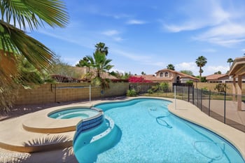 19034 74th Ave, Glendale, AZ 85308