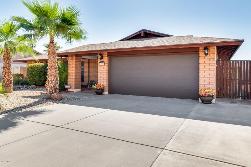 19034 N 7th Dr, Phoenix, AZ 85027