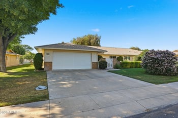 19034 Signal Butte Cir, Sun City, AZ 85373