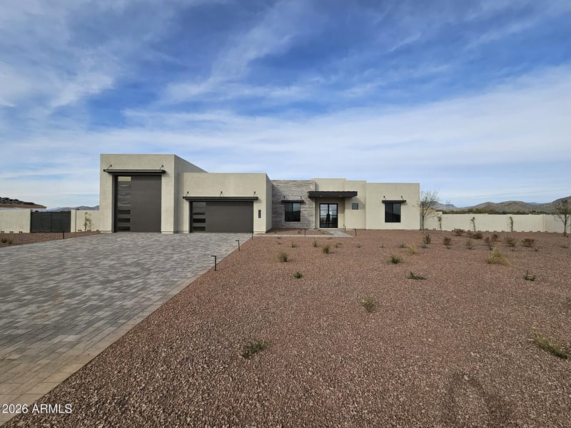 1904 E Creek Canyon Rd, Phoenix, AZ 85086