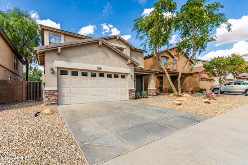 1904 E Daley Ln, Phoenix, AZ 85024