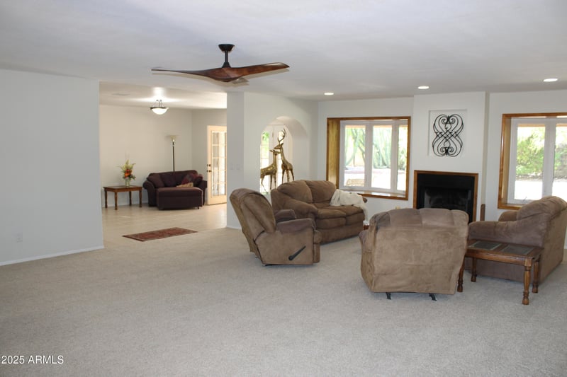19040 98th Ln, Peoria, AZ 85382