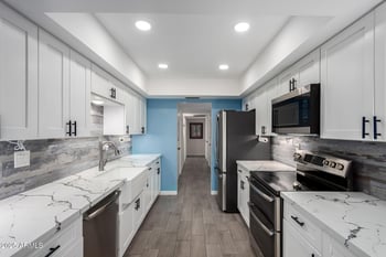 19045 Signal Butte Cir, Sun City, AZ 85373