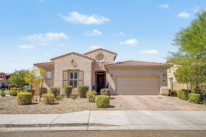 19048 Solano Dr, Litchfield Park, AZ 85340