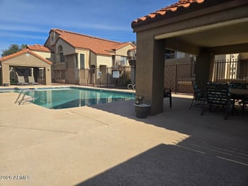 1905 University Dr #102, Tempe, AZ 85288