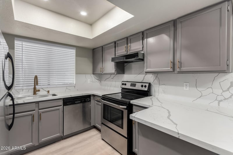 1905 University Dr #162, Tempe, AZ 85288