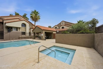 1905 University Dr #207, Tempe, AZ 85288
